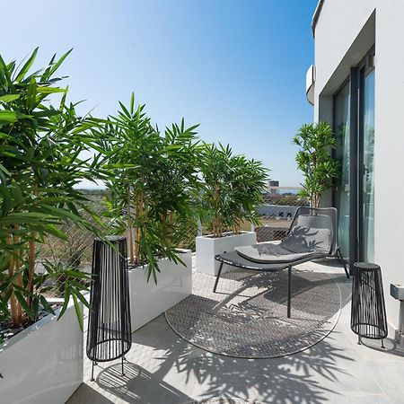 Golden Tulip Lyon Ouest Techlid Hotel & Spa Limonest Bagian luar foto