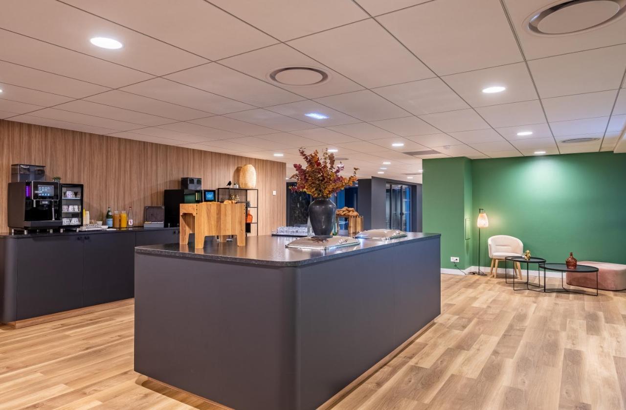 Golden Tulip Lyon Ouest Techlid Hotel & Spa Limonest Bagian luar foto