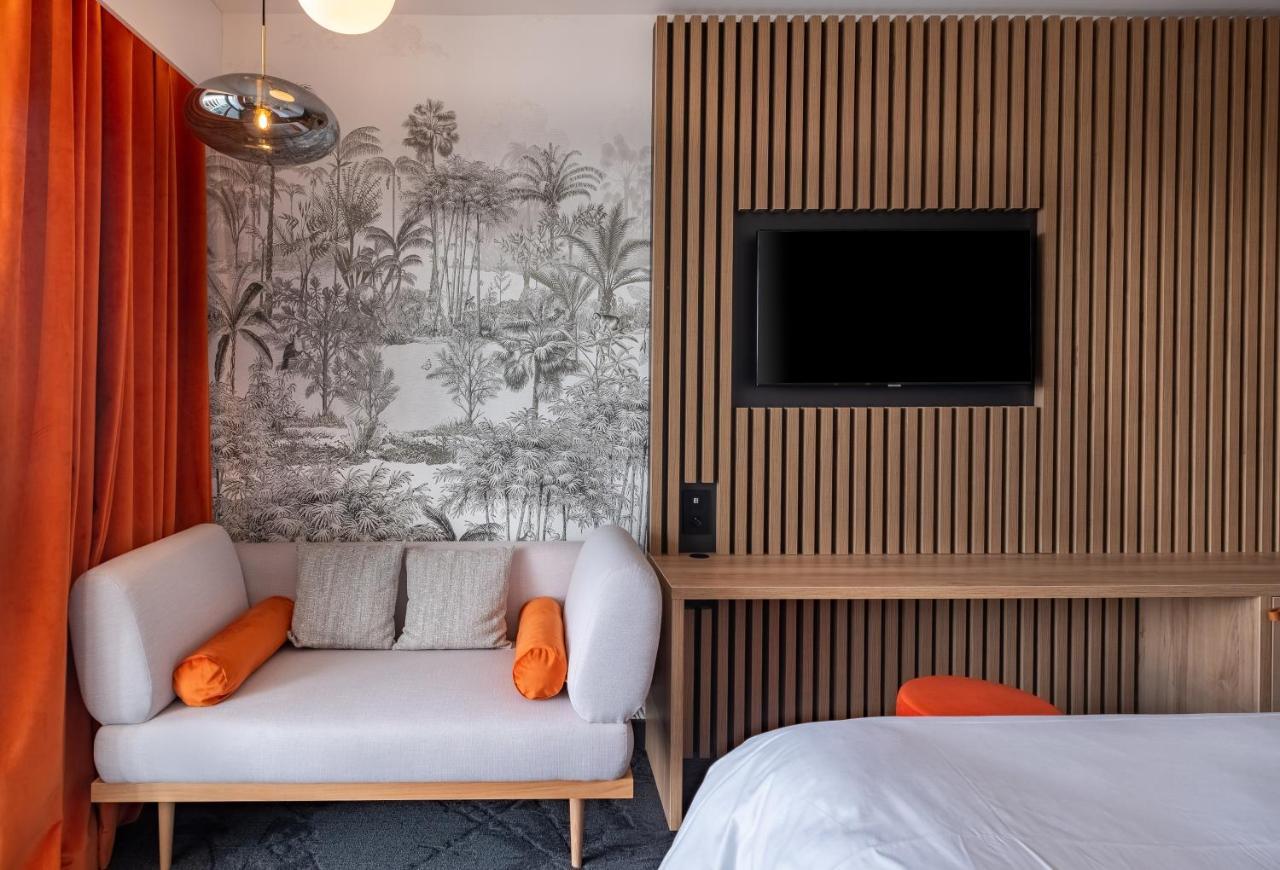 Golden Tulip Lyon Ouest Techlid Hotel & Spa Limonest Ruang foto