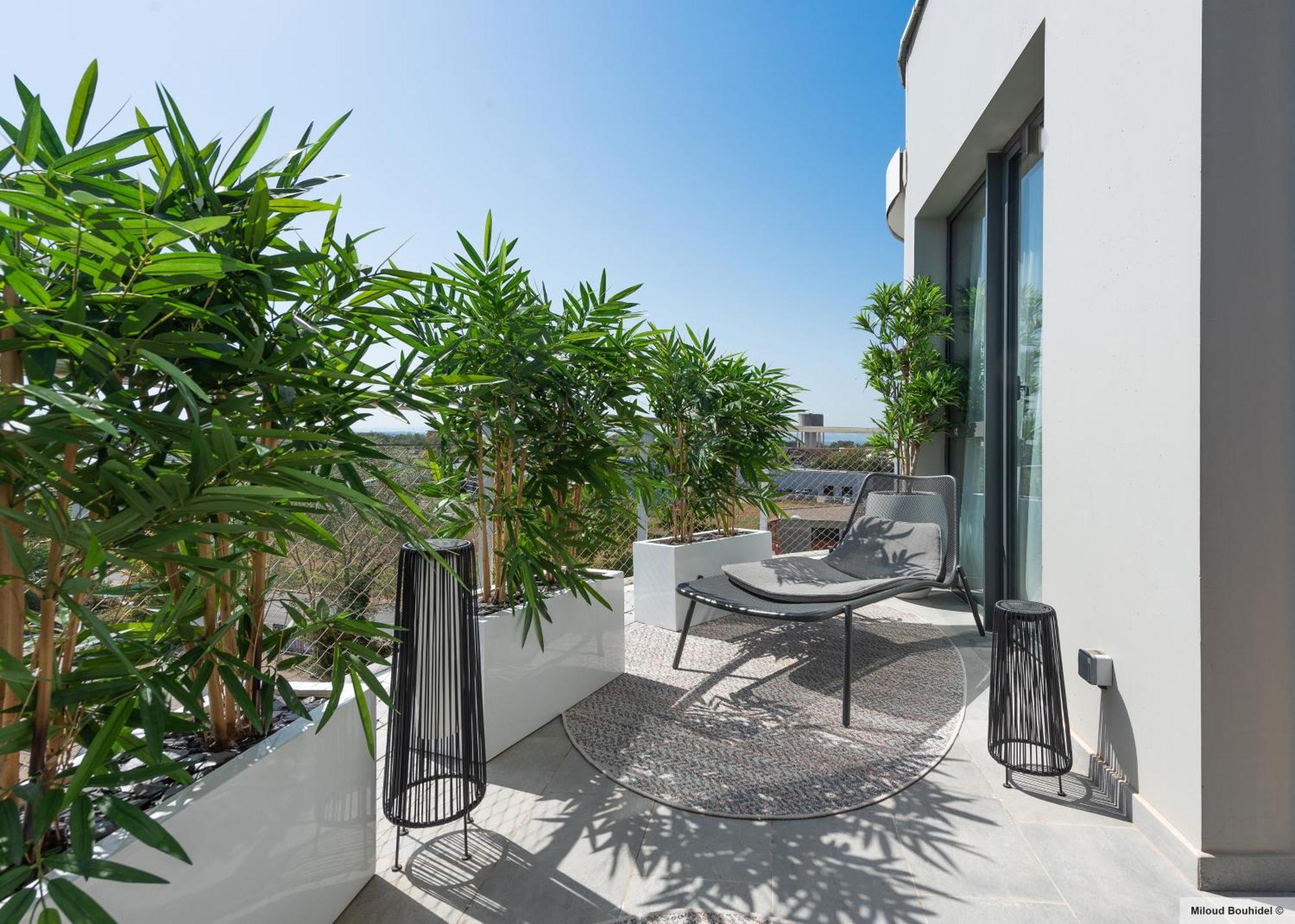 Golden Tulip Lyon Ouest Techlid Hotel & Spa Limonest Bagian luar foto
